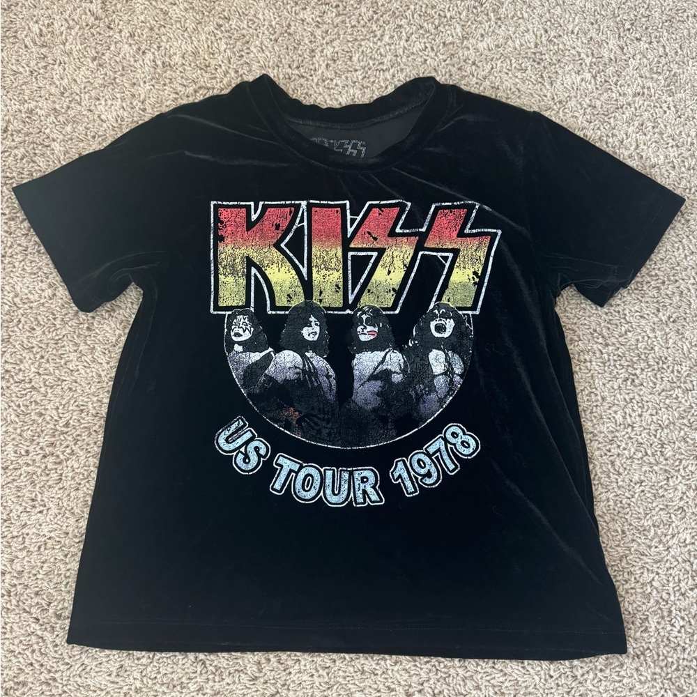 KISS velour women’s crop tee, size S
